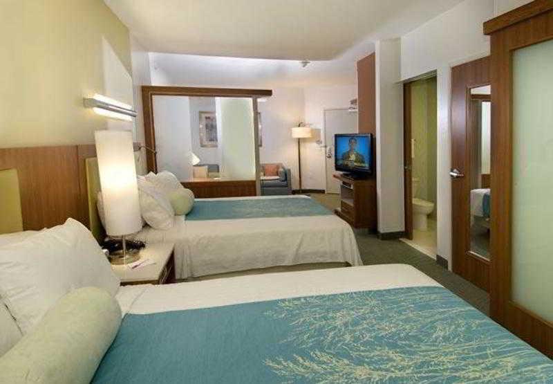 สปริงฮิลล์ สวีท ซานอันโตนิโอ แอร์พอร์ต Hotel ภายนอก รูปภาพ