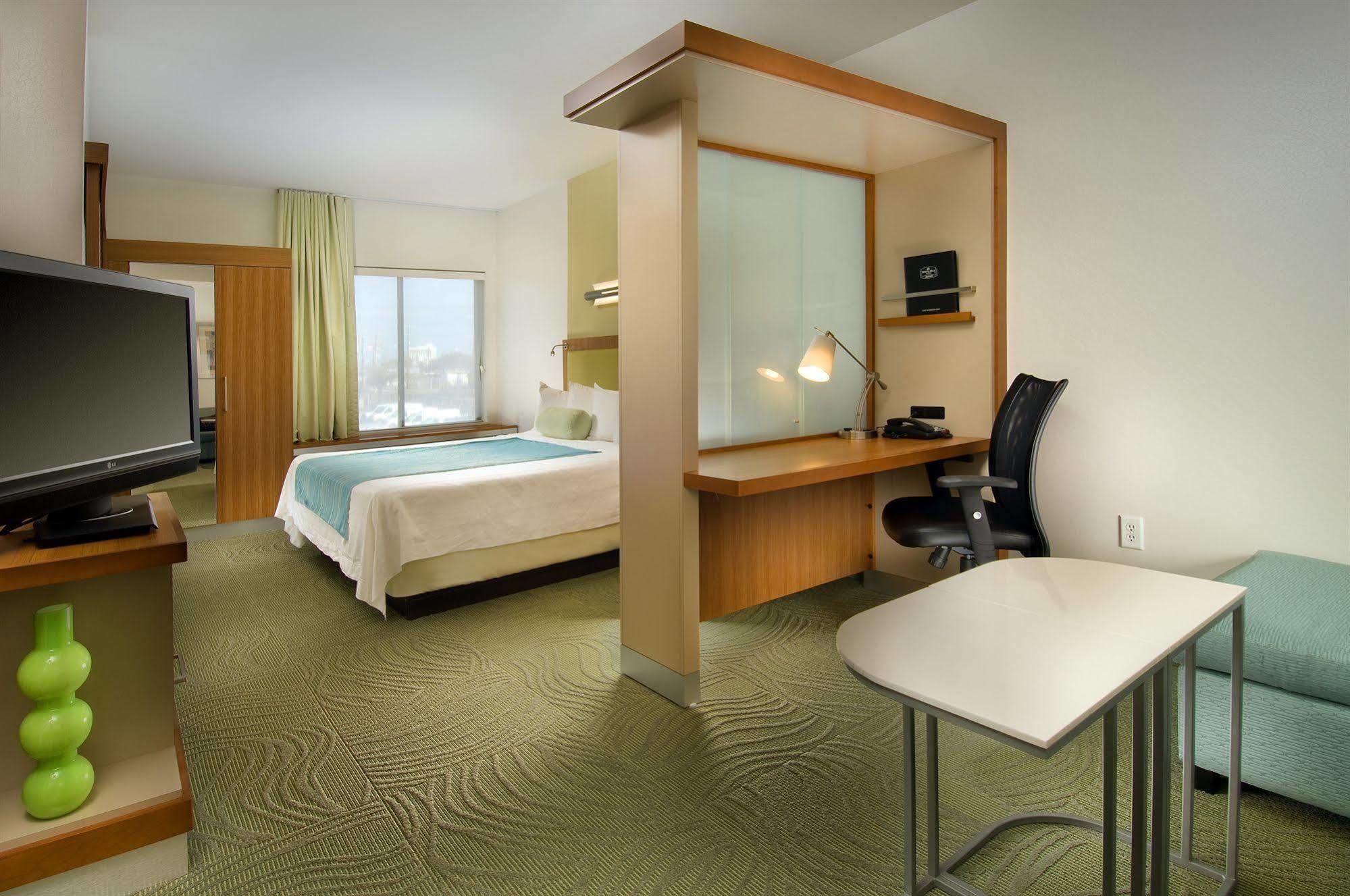สปริงฮิลล์ สวีท ซานอันโตนิโอ แอร์พอร์ต Hotel ภายนอก รูปภาพ