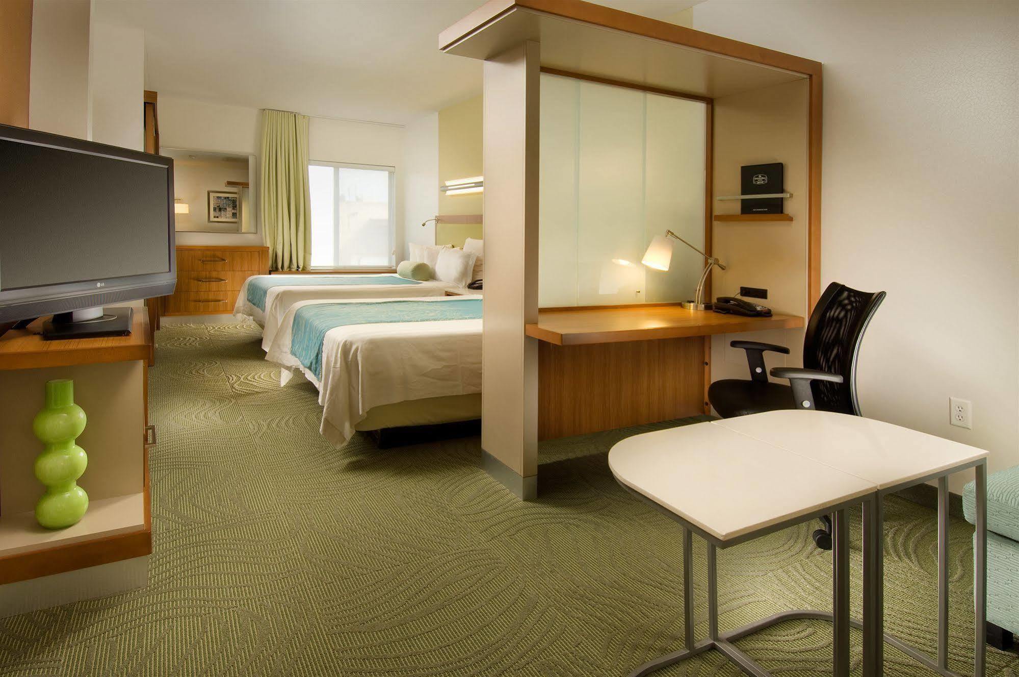 สปริงฮิลล์ สวีท ซานอันโตนิโอ แอร์พอร์ต Hotel ภายนอก รูปภาพ